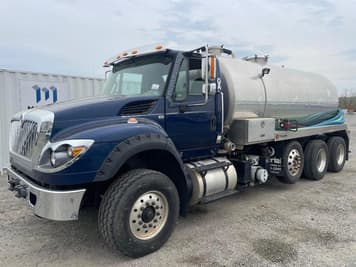 Main image International 7600